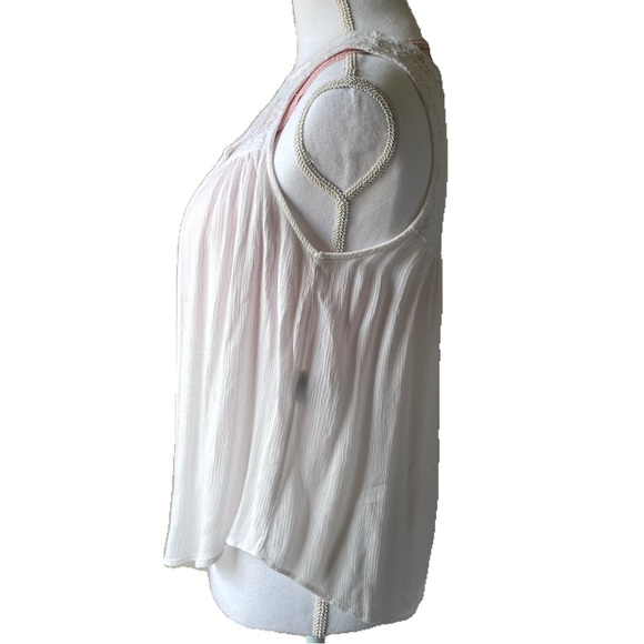 American Eagle Outfitters sleeveless blouse white cream lace boho size medium - Picture 2 of 6